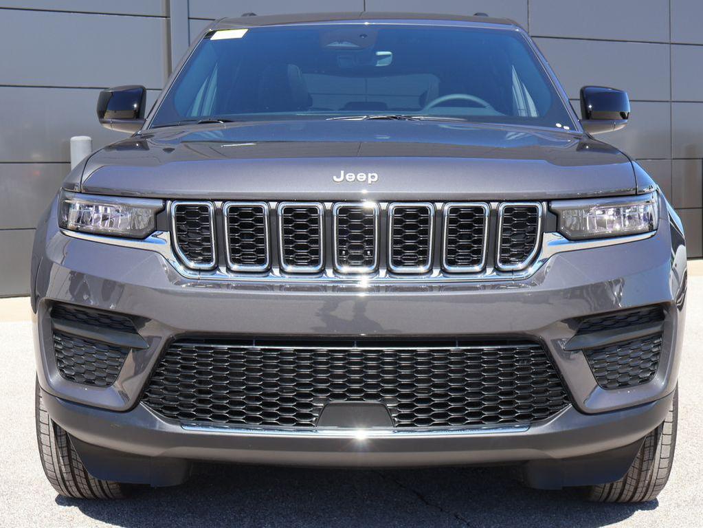 new 2026 Jeep Grand Cherokee car, priced at $44,025