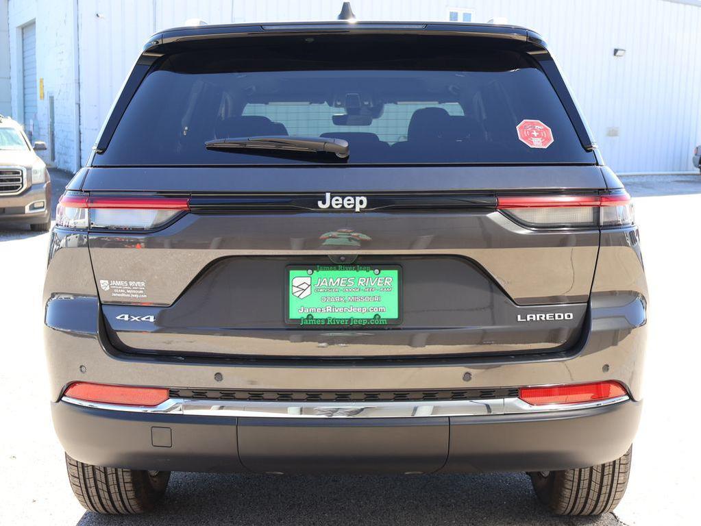 new 2026 Jeep Grand Cherokee car, priced at $44,025