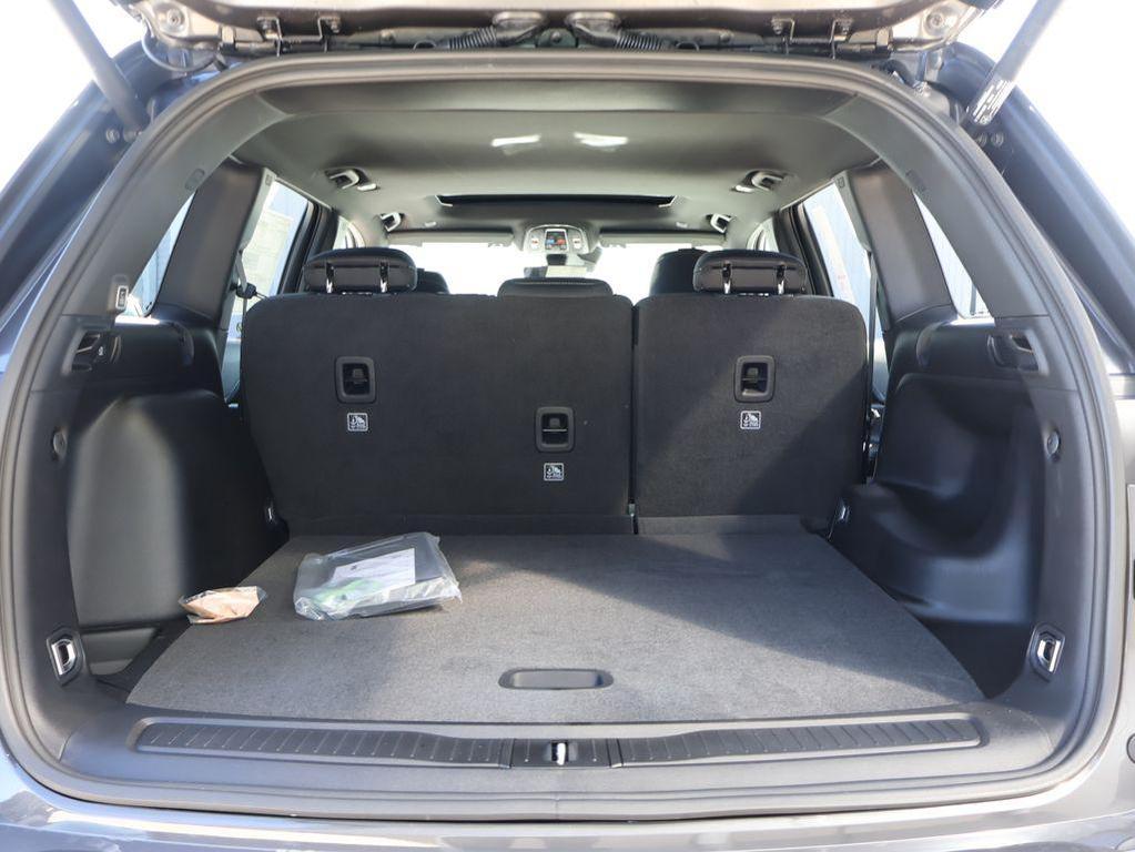 new 2026 Jeep Grand Cherokee car, priced at $44,025