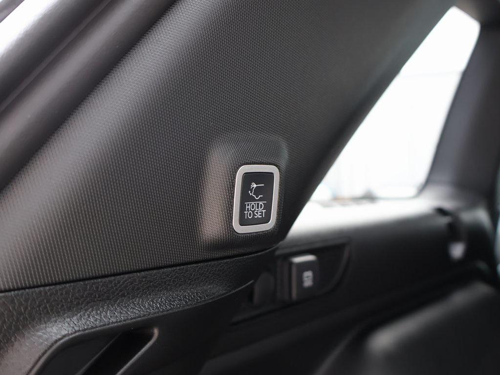 new 2025 Jeep Grand Cherokee car, priced at $39,013