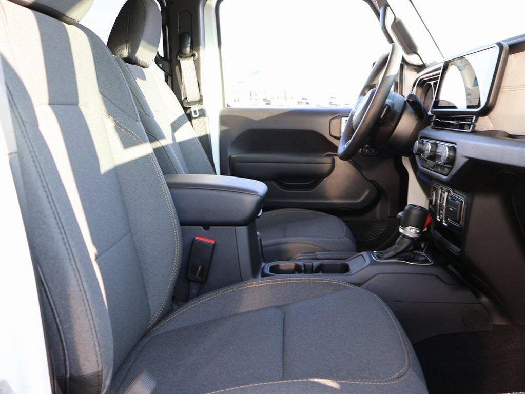 new 2026 Jeep Wrangler car, priced at $45,280