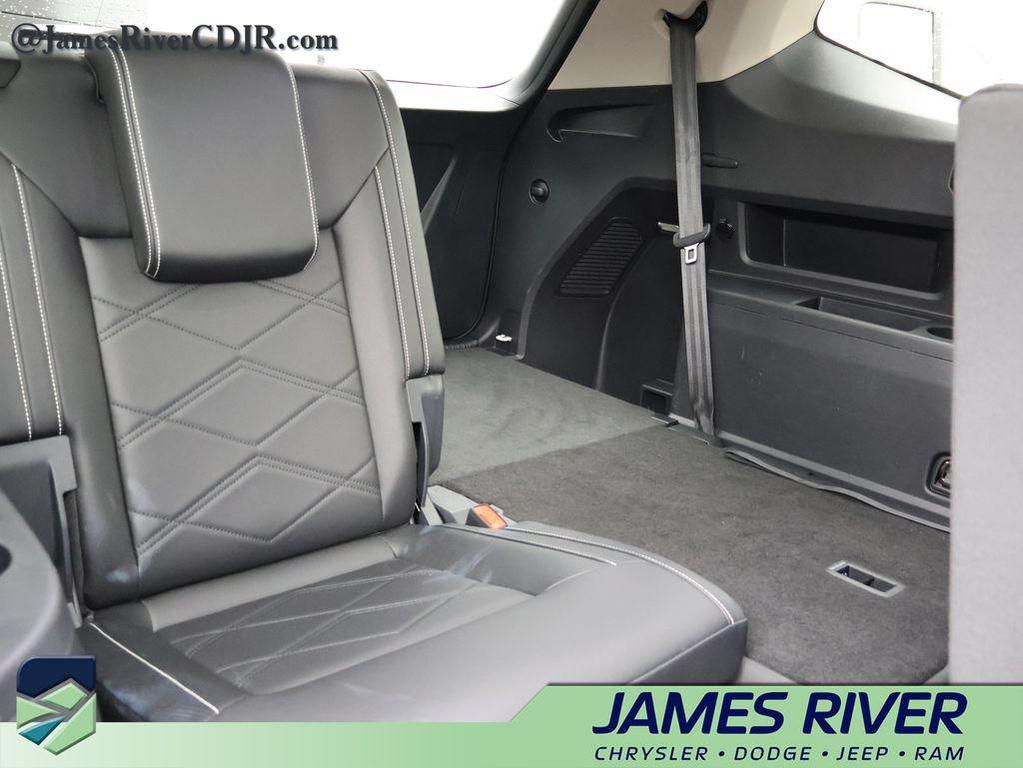 used 2025 Volkswagen Atlas car, priced at $36,080