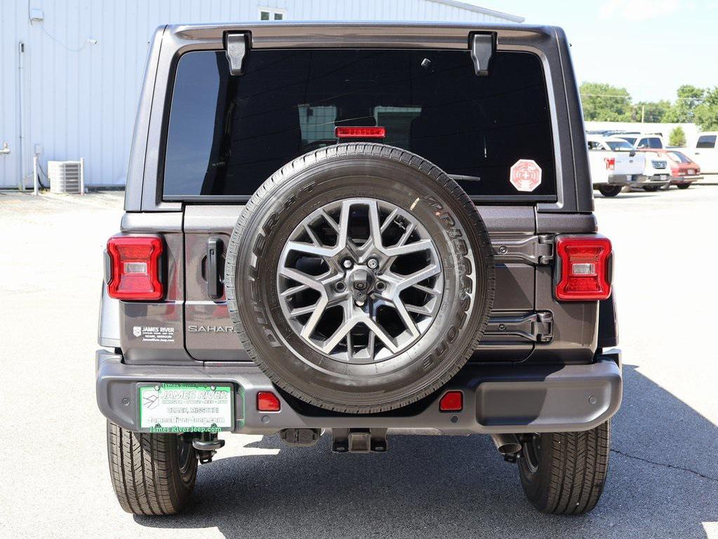 new 2025 Jeep Wrangler car, priced at $46,600