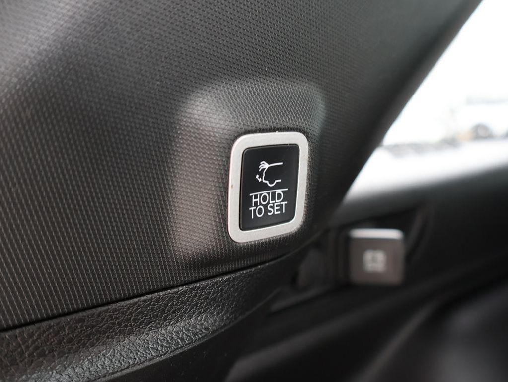 used 2025 Jeep Grand Cherokee car, priced at $36,499