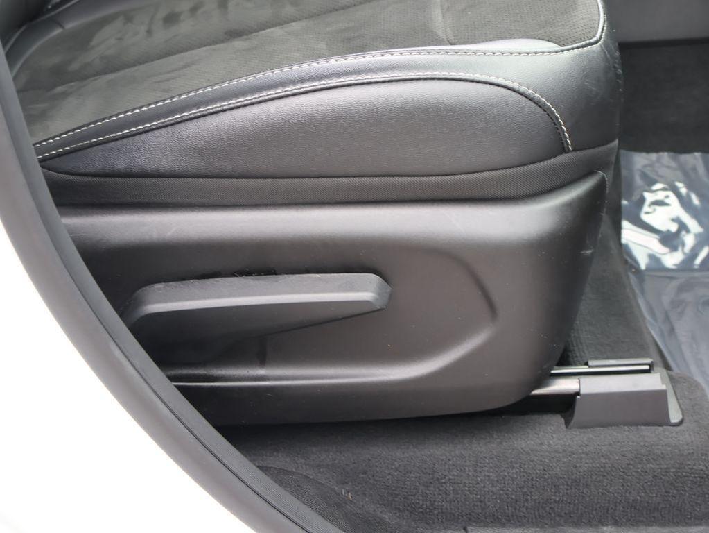 used 2025 Jeep Grand Cherokee car, priced at $36,499