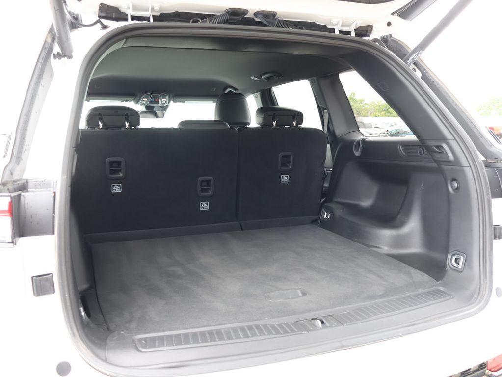 used 2025 Jeep Grand Cherokee car, priced at $36,499