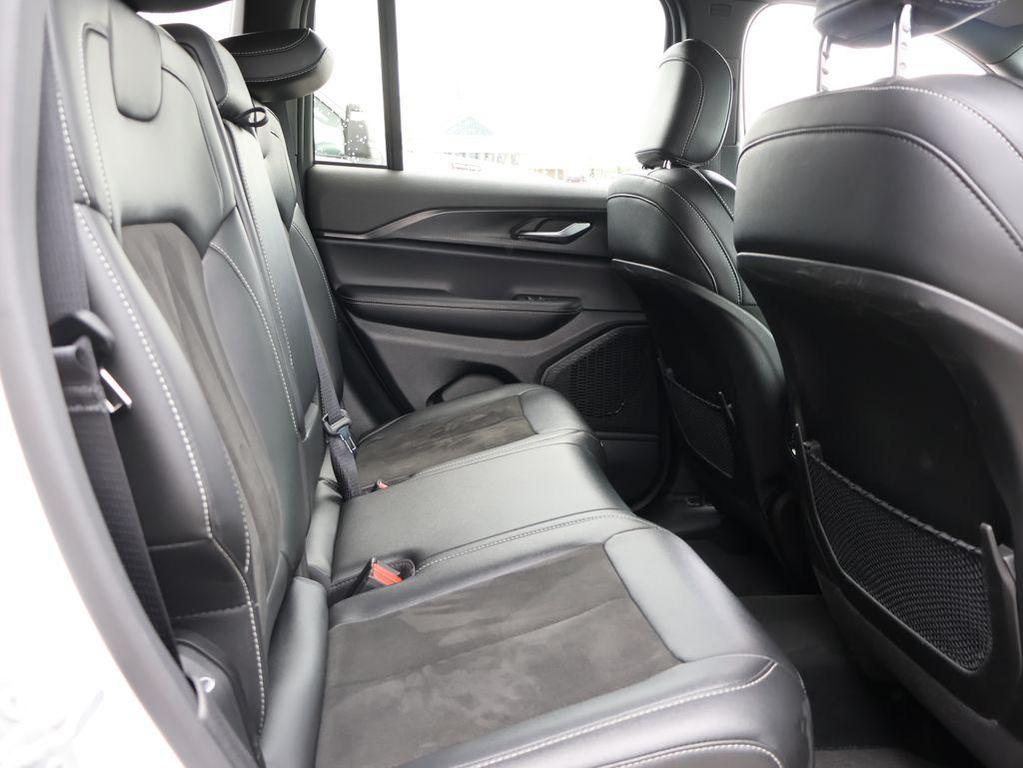used 2025 Jeep Grand Cherokee car, priced at $36,499