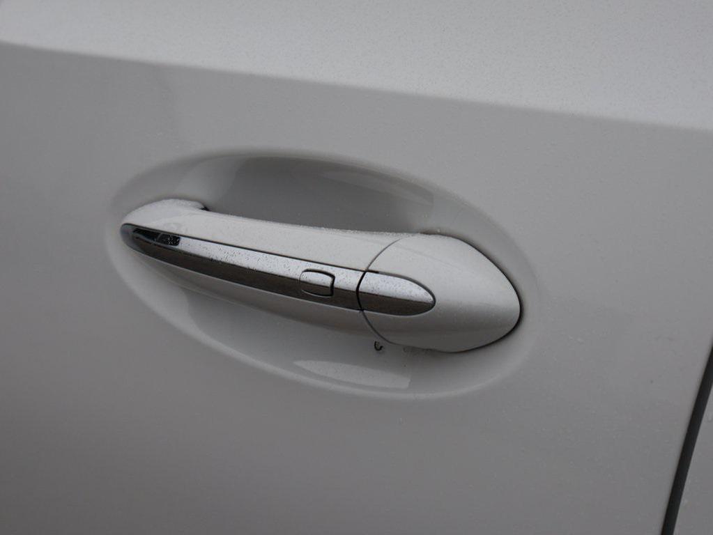 used 2021 Buick Envision car, priced at $18,599