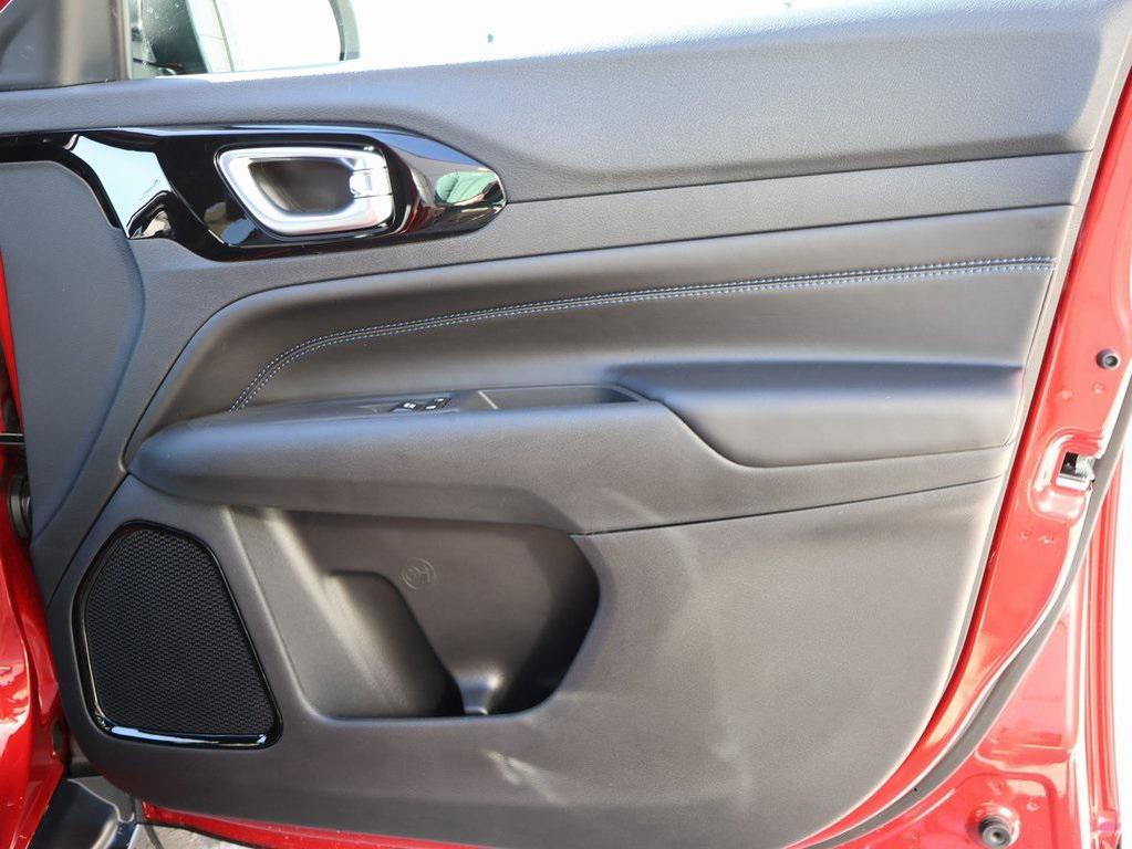 new 2026 Jeep Compass car, priced at $32,276