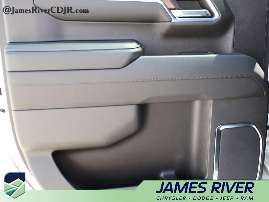 used 2024 GMC Sierra 1500 car, priced at $43,598