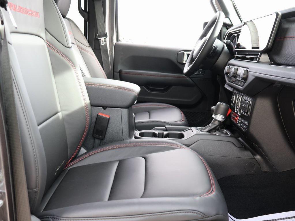 new 2026 Jeep Wrangler car, priced at $64,425