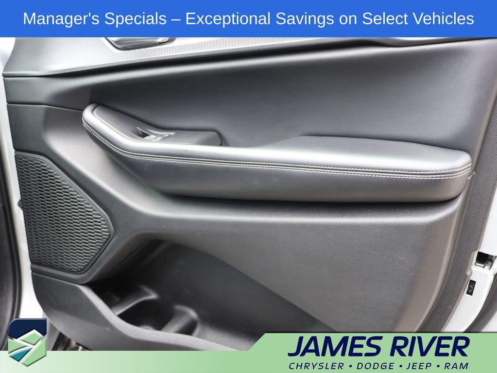 used 2024 Jeep Grand Cherokee L car, priced at $29,152