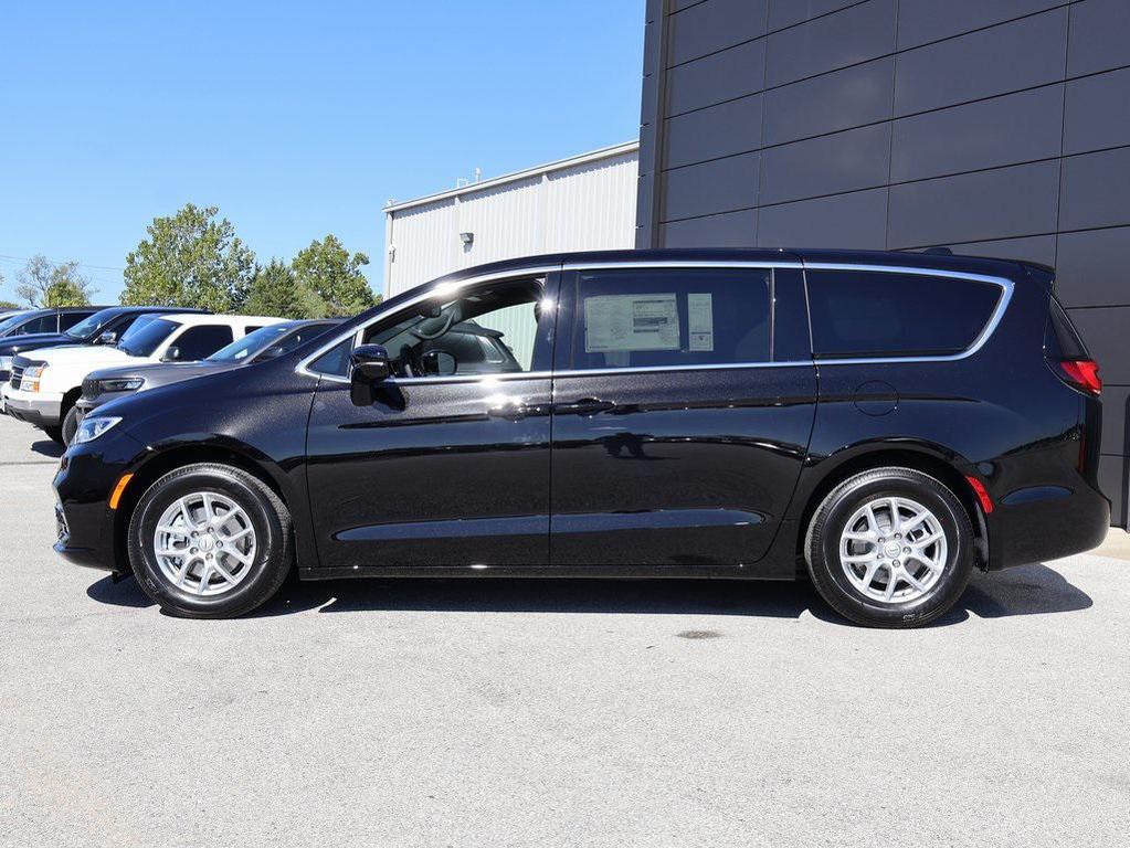 new 2026 Chrysler Pacifica car, priced at $41,420