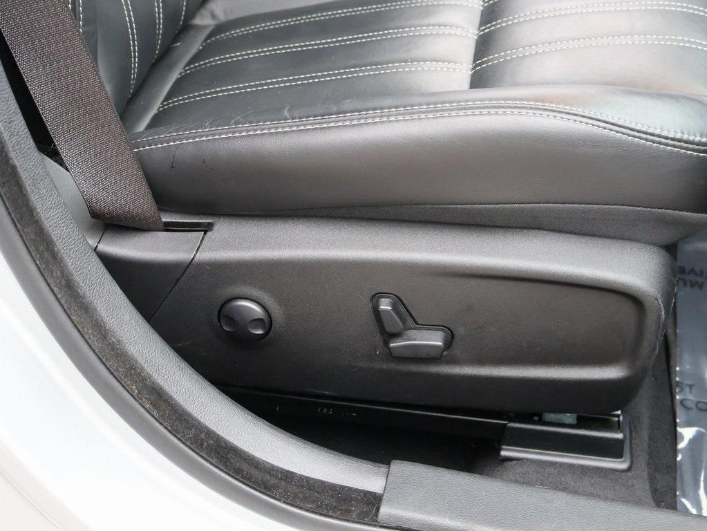 used 2023 Chrysler 300 car, priced at $23,599