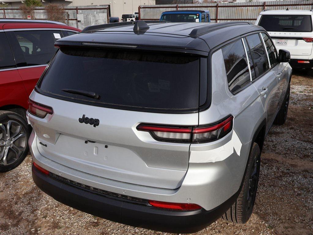new 2025 Jeep Grand Cherokee L car, priced at $45,234