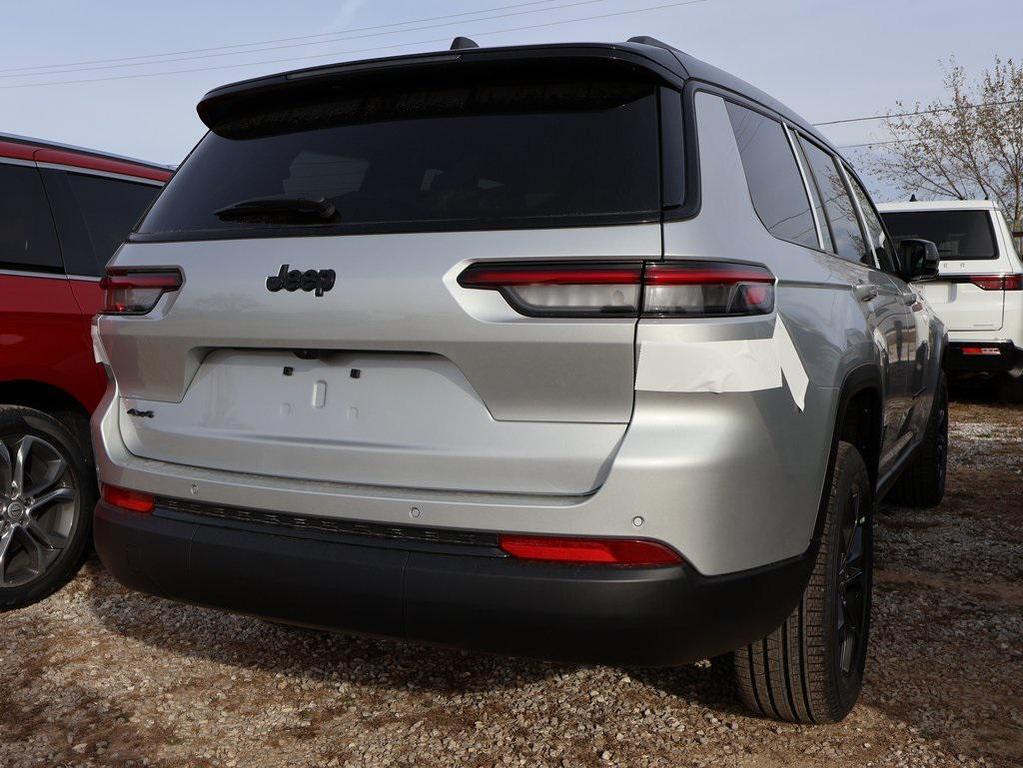 new 2025 Jeep Grand Cherokee L car, priced at $45,234