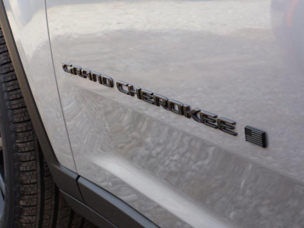 new 2025 Jeep Grand Cherokee L car, priced at $45,234