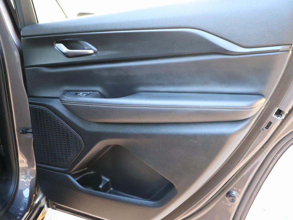 used 2024 Jeep Grand Cherokee L car, priced at $29,299