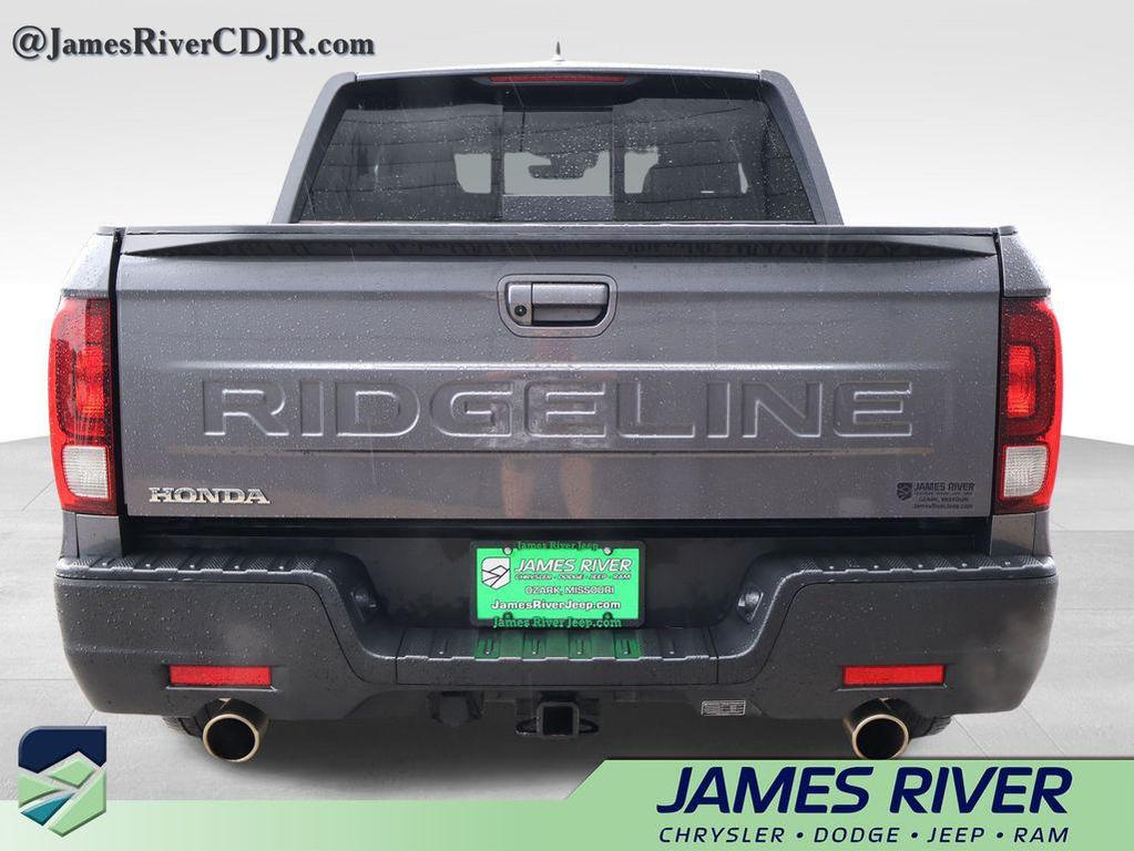used 2025 Honda Ridgeline car, priced at $35,834