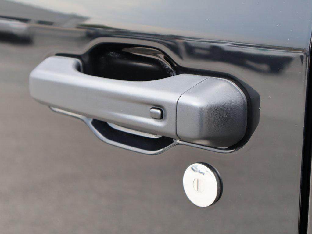 new 2025 Jeep Wrangler car, priced at $47,709