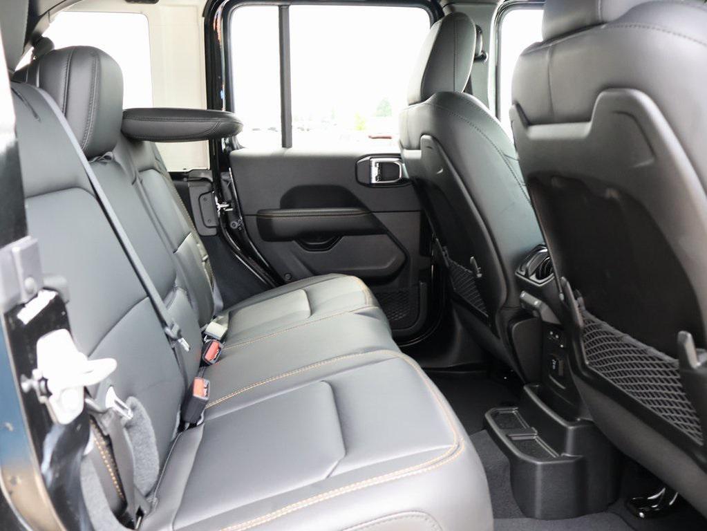 new 2025 Jeep Wrangler car, priced at $47,709