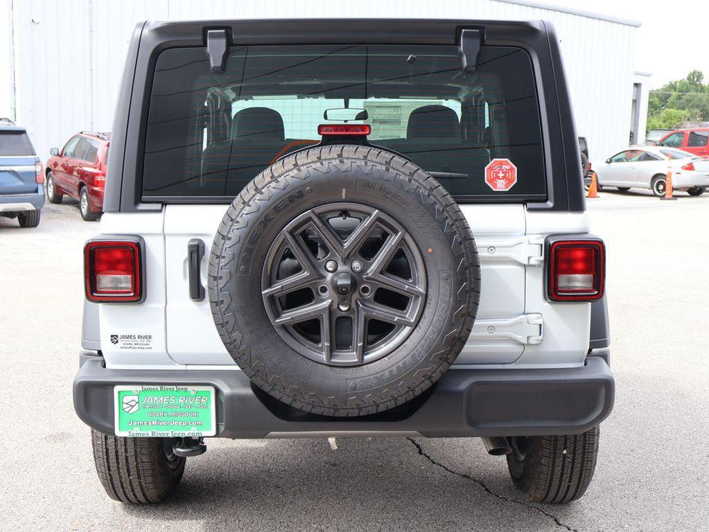 new 2026 Jeep Wrangler car, priced at $38,474