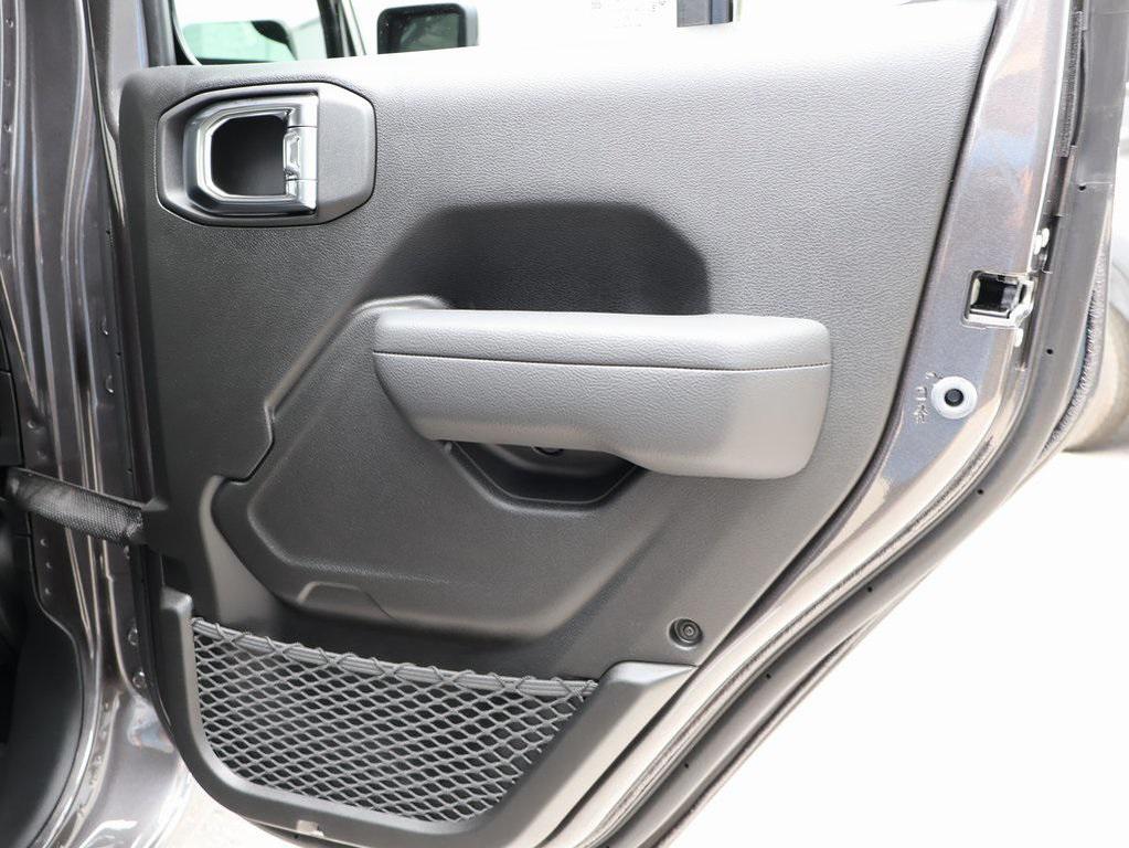 new 2025 Jeep Wrangler car, priced at $42,270