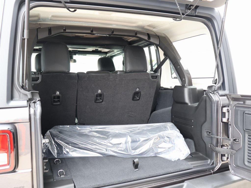 new 2025 Jeep Wrangler car, priced at $42,270