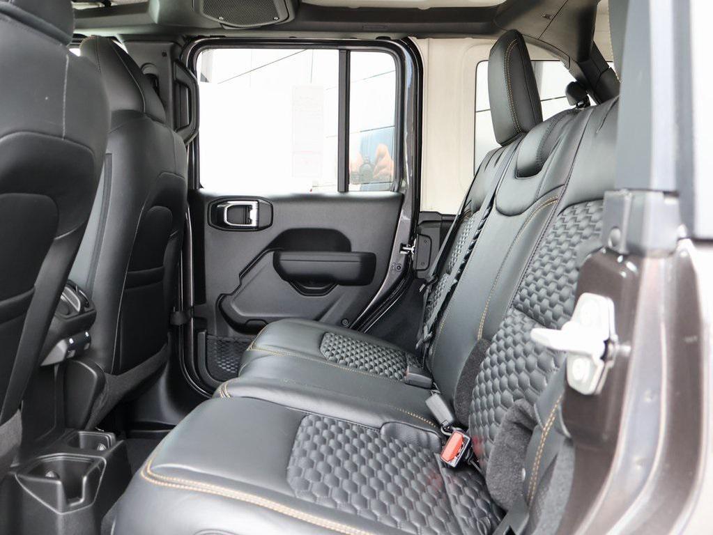 new 2025 Jeep Wrangler car, priced at $42,270