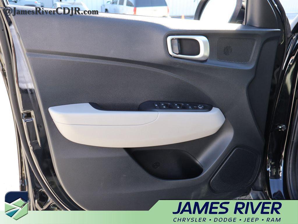 used 2025 Hyundai Venue car, priced at $17,667