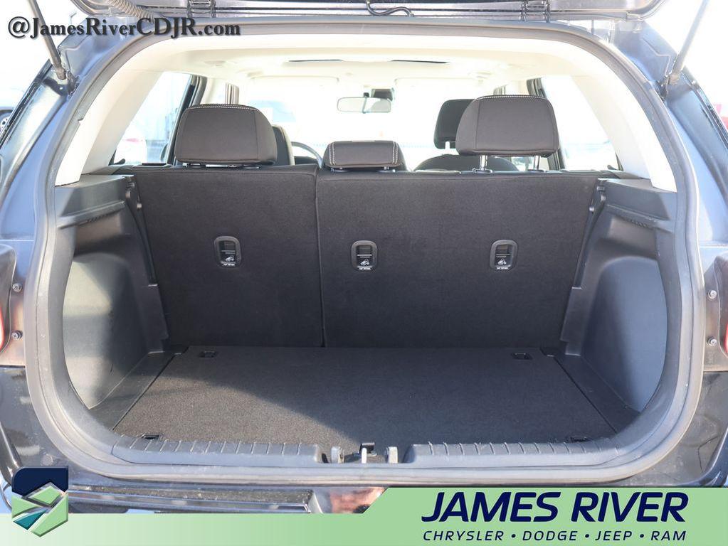 used 2025 Hyundai Venue car, priced at $17,667