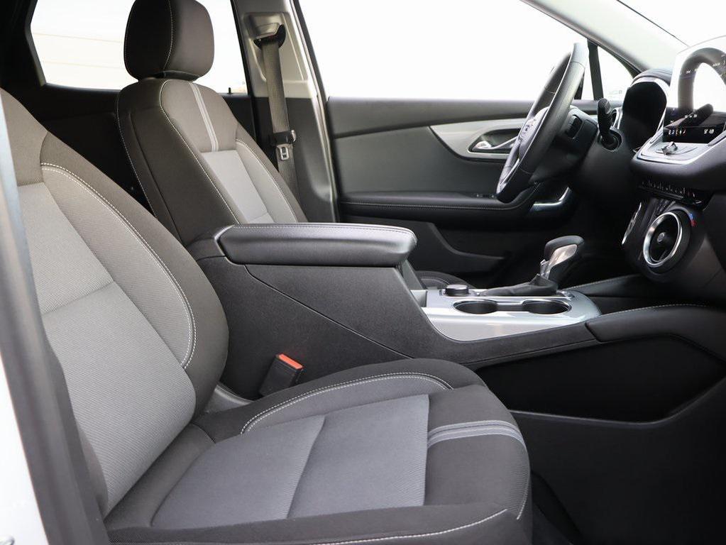 used 2025 Chevrolet Blazer car, priced at $25,399