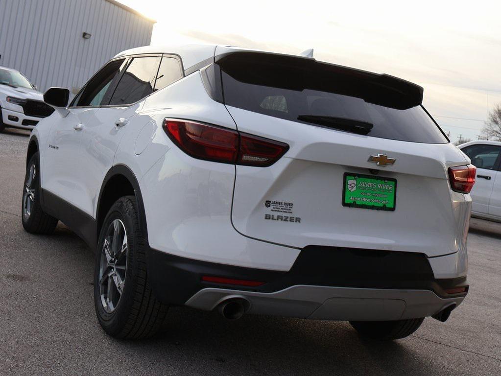 used 2025 Chevrolet Blazer car, priced at $25,399