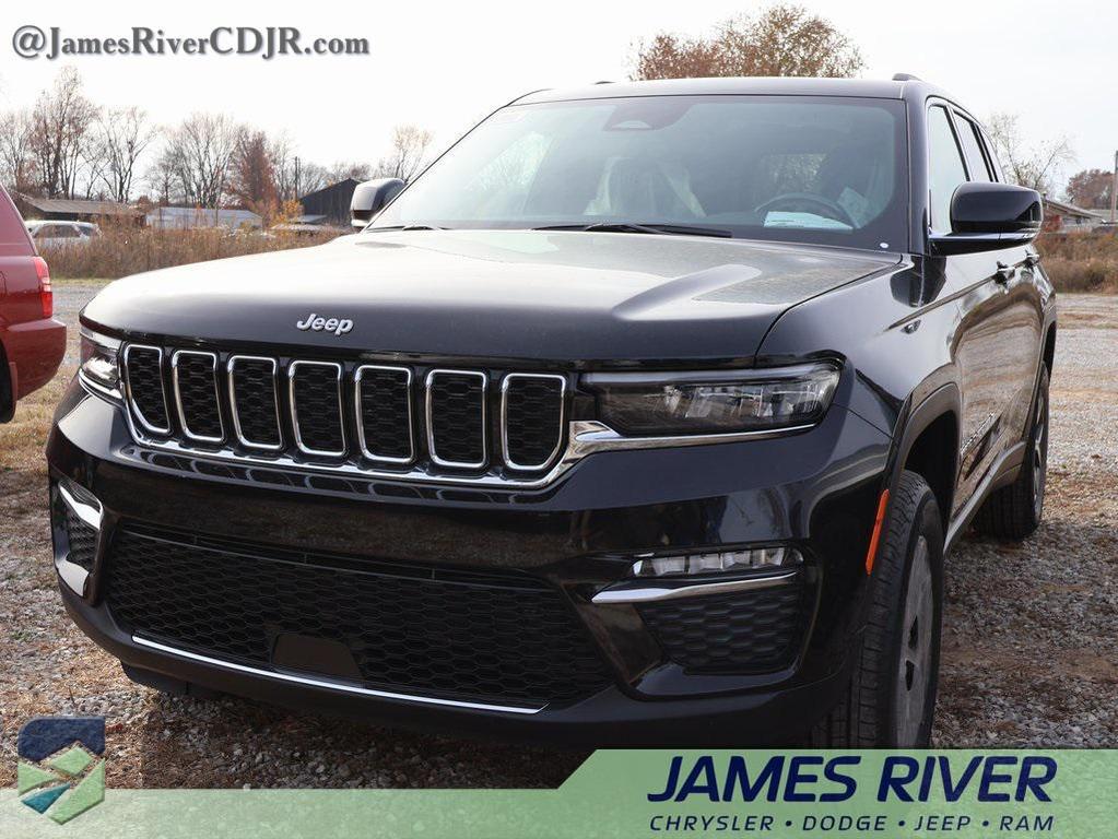 new 2025 Jeep Grand Cherokee car, priced at $40,283