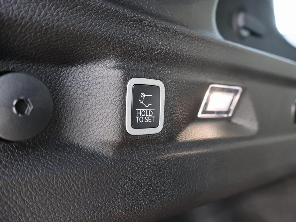 new 2025 Jeep Grand Cherokee L car, priced at $40,174