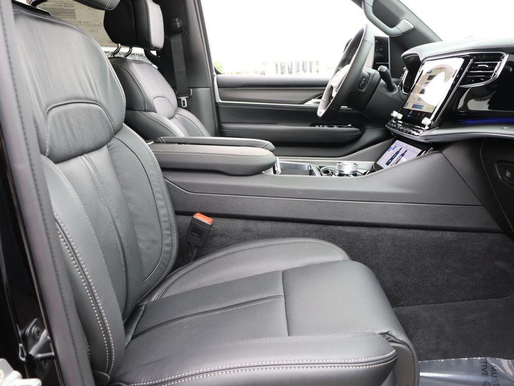 new 2026 Jeep Grand Wagoneer car, priced at $93,114
