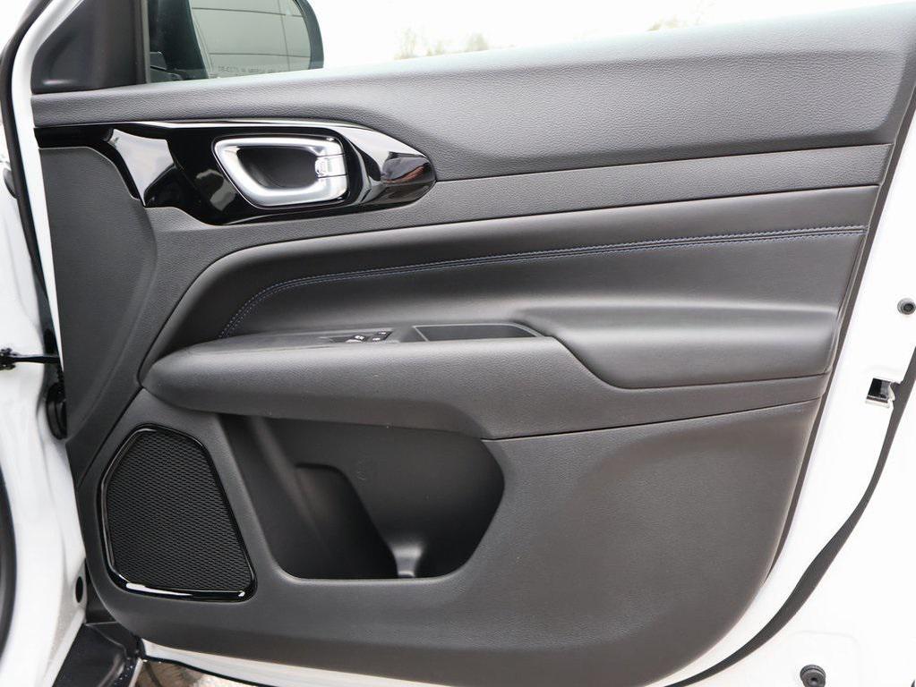 new 2026 Jeep Compass car, priced at $28,085