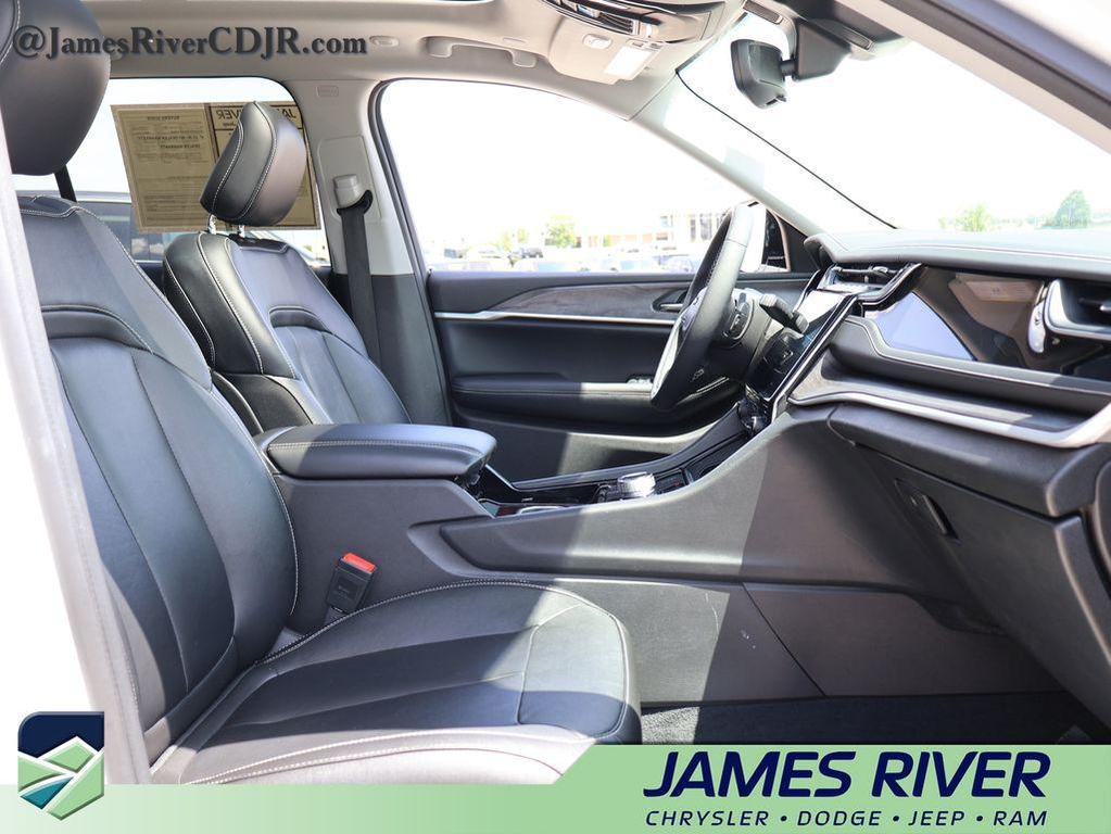 used 2022 Jeep Grand Cherokee 4xe car, priced at $26,506