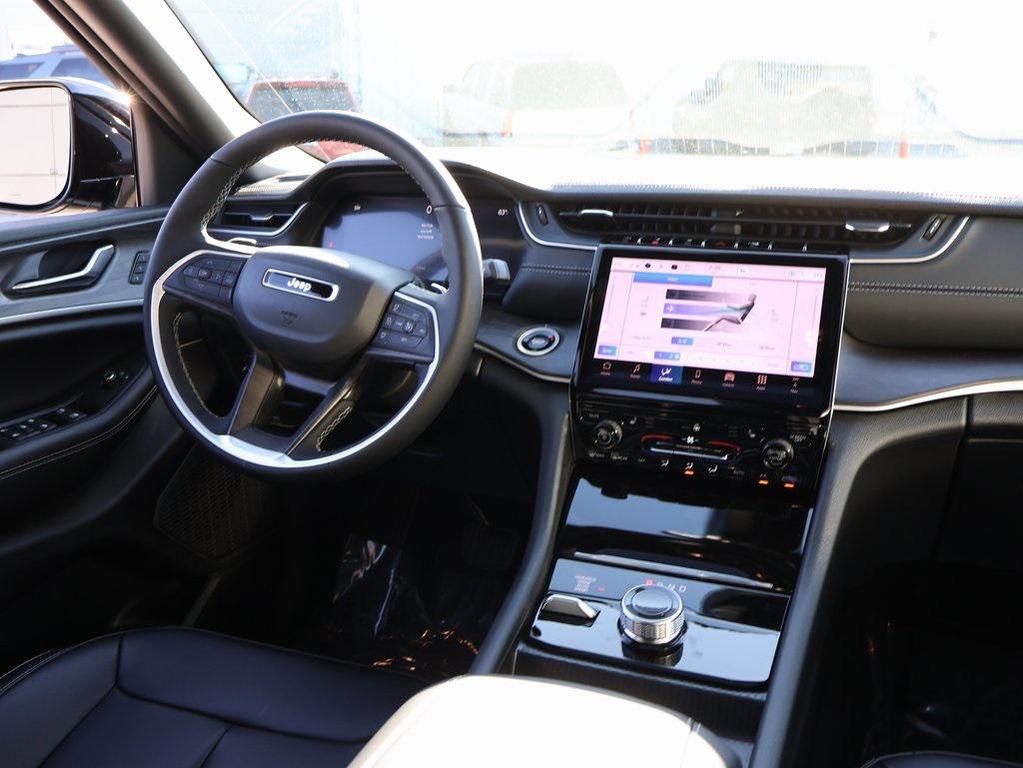 new 2025 Jeep Grand Cherokee L car, priced at $49,709