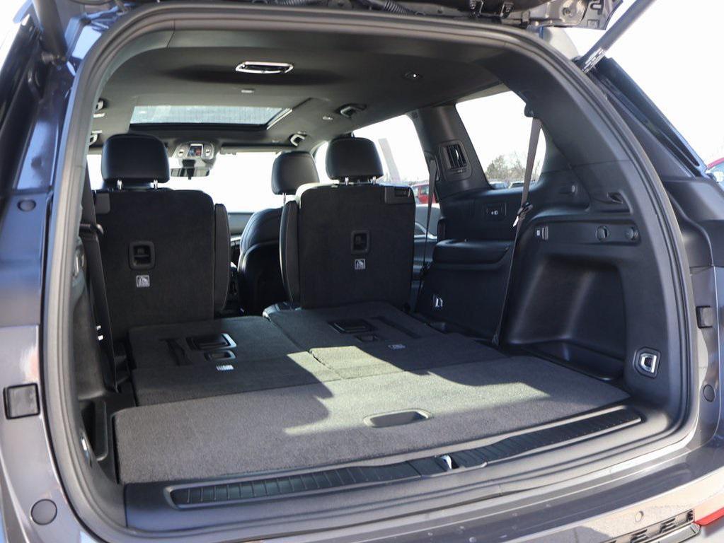 new 2025 Jeep Grand Cherokee L car, priced at $49,709