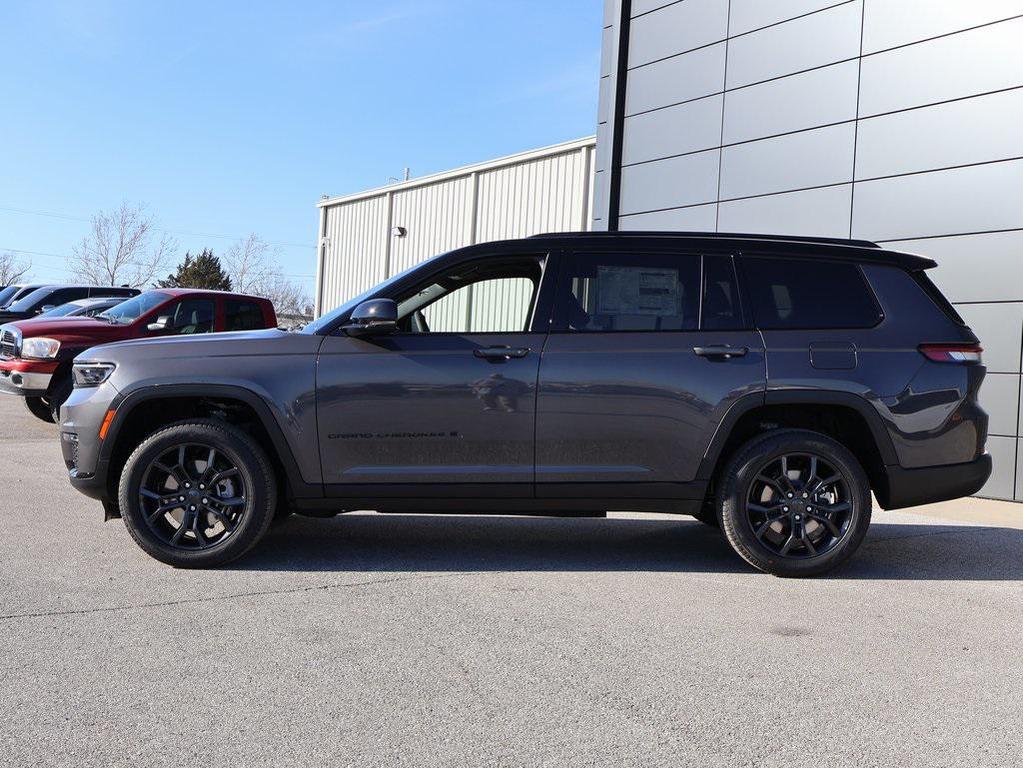 new 2025 Jeep Grand Cherokee L car, priced at $49,709