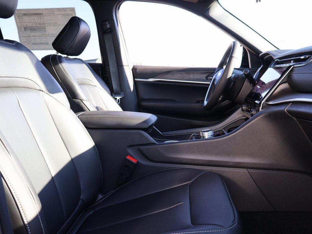 new 2025 Jeep Grand Cherokee L car, priced at $49,709