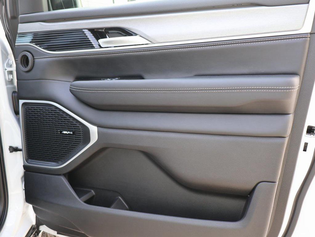 new 2025 Jeep Wagoneer car, priced at $72,042