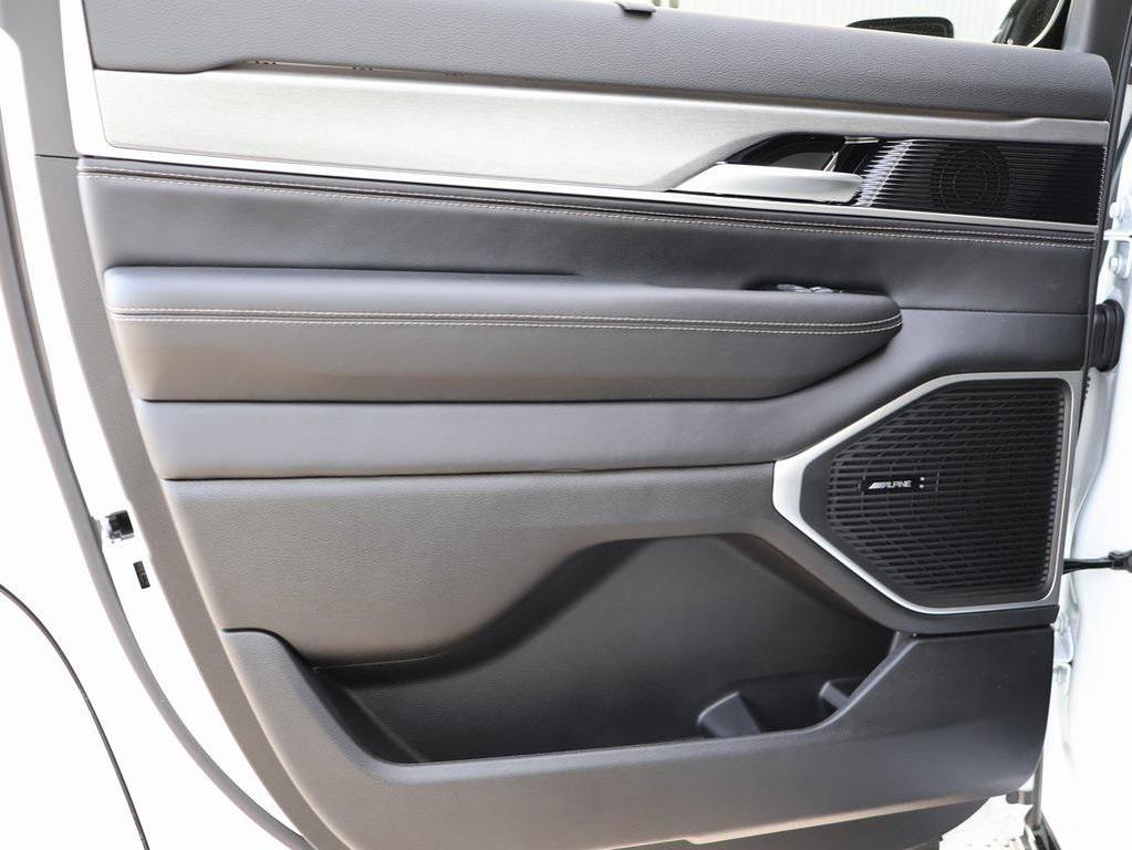 new 2025 Jeep Wagoneer car, priced at $72,042