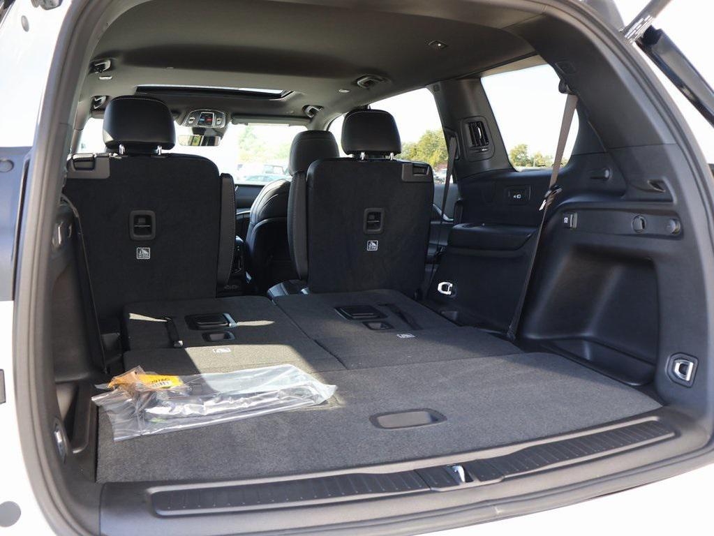 new 2025 Jeep Grand Cherokee L car, priced at $40,174