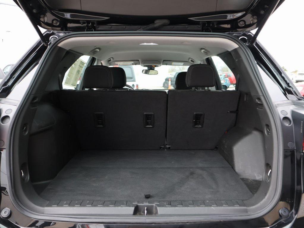 used 2022 Chevrolet Equinox car, priced at $16,999