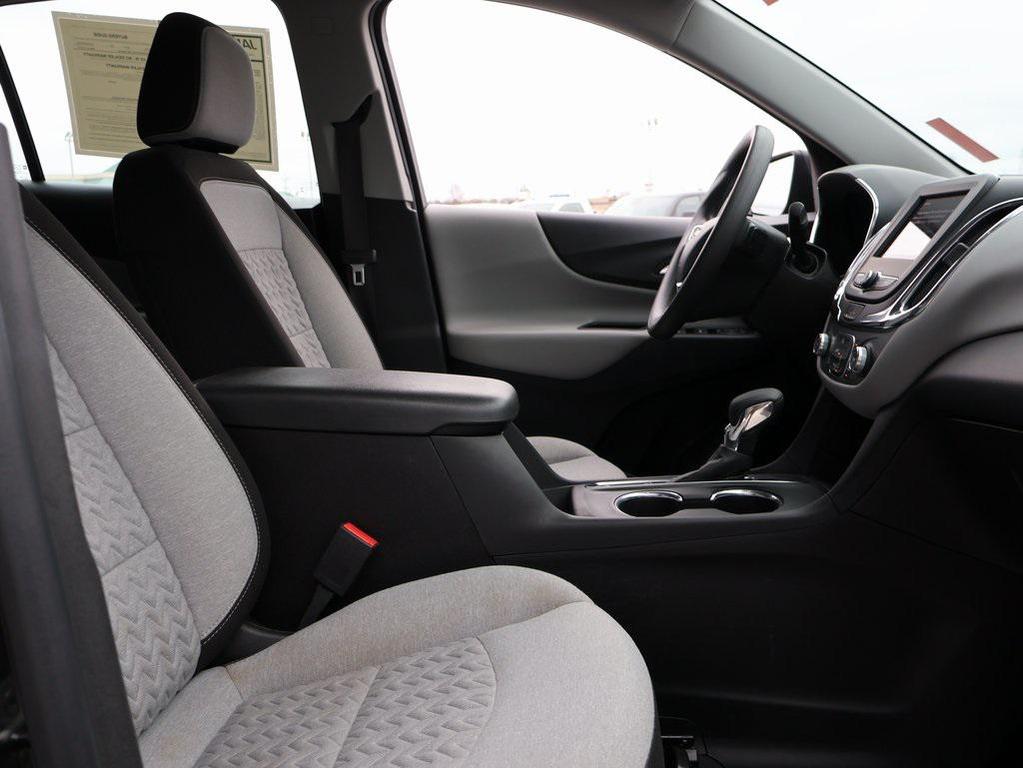 used 2022 Chevrolet Equinox car, priced at $16,999