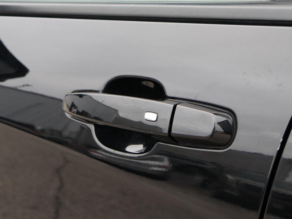 used 2022 Chevrolet Equinox car, priced at $16,999