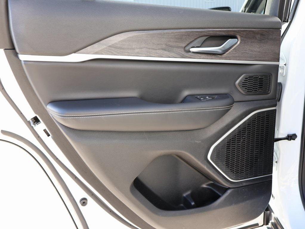 used 2022 Jeep Grand Cherokee 4xe car, priced at $26,529