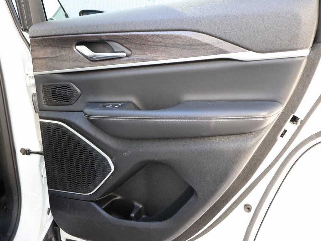 used 2022 Jeep Grand Cherokee 4xe car, priced at $26,529